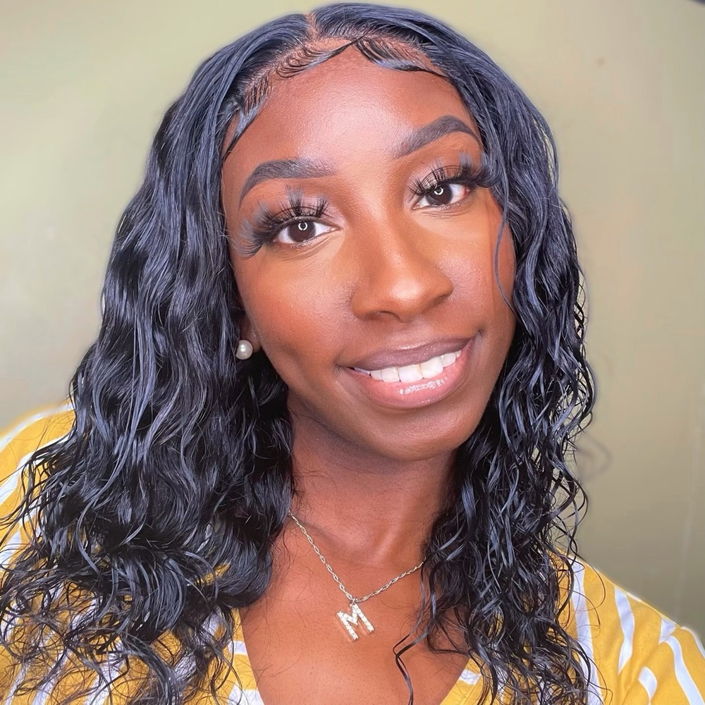 Meet your Posher, Montecia